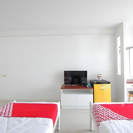 בנגקוק Super Oyo 498 Ladawan Villa מראה חיצוני תמונה
