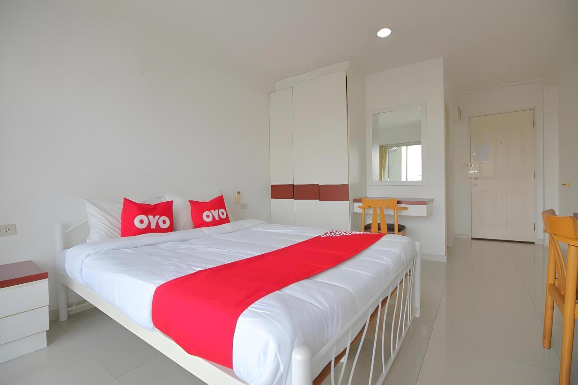 בנגקוק Super Oyo 498 Ladawan Villa מראה חיצוני תמונה