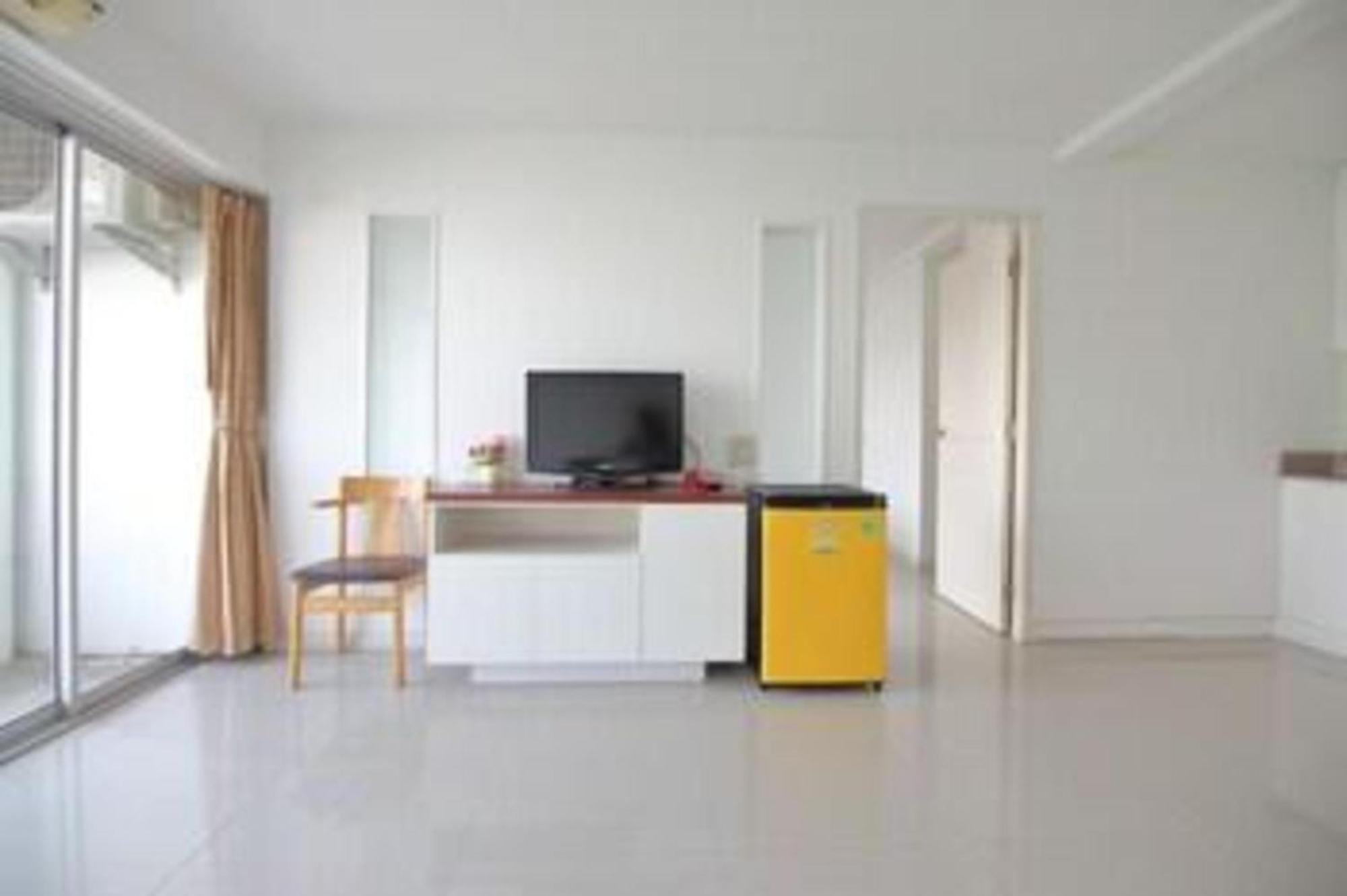 בנגקוק Super Oyo 498 Ladawan Villa מראה חיצוני תמונה