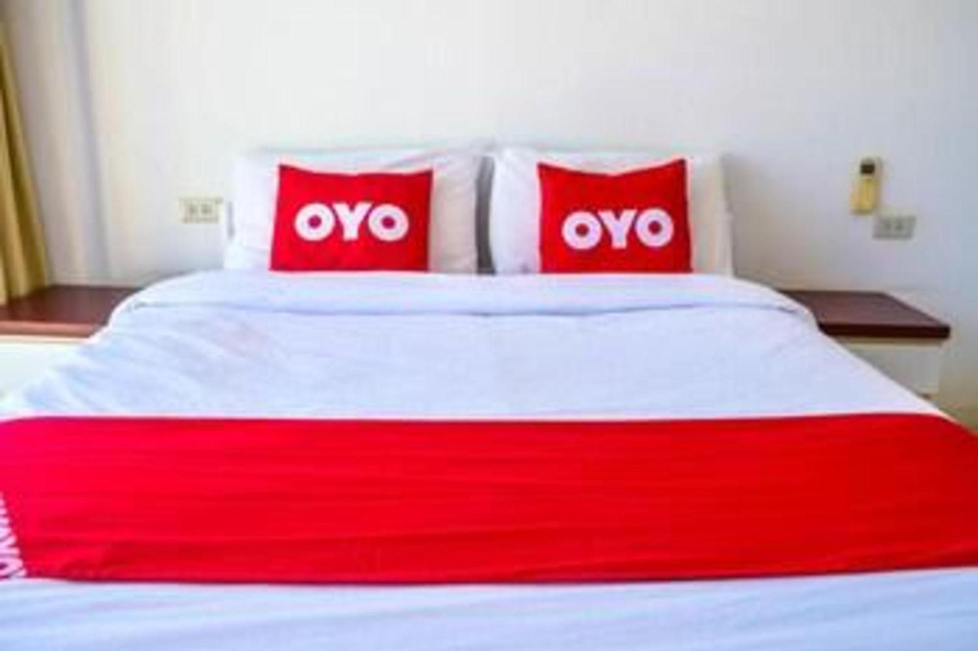 בנגקוק Super Oyo 498 Ladawan Villa מראה חיצוני תמונה