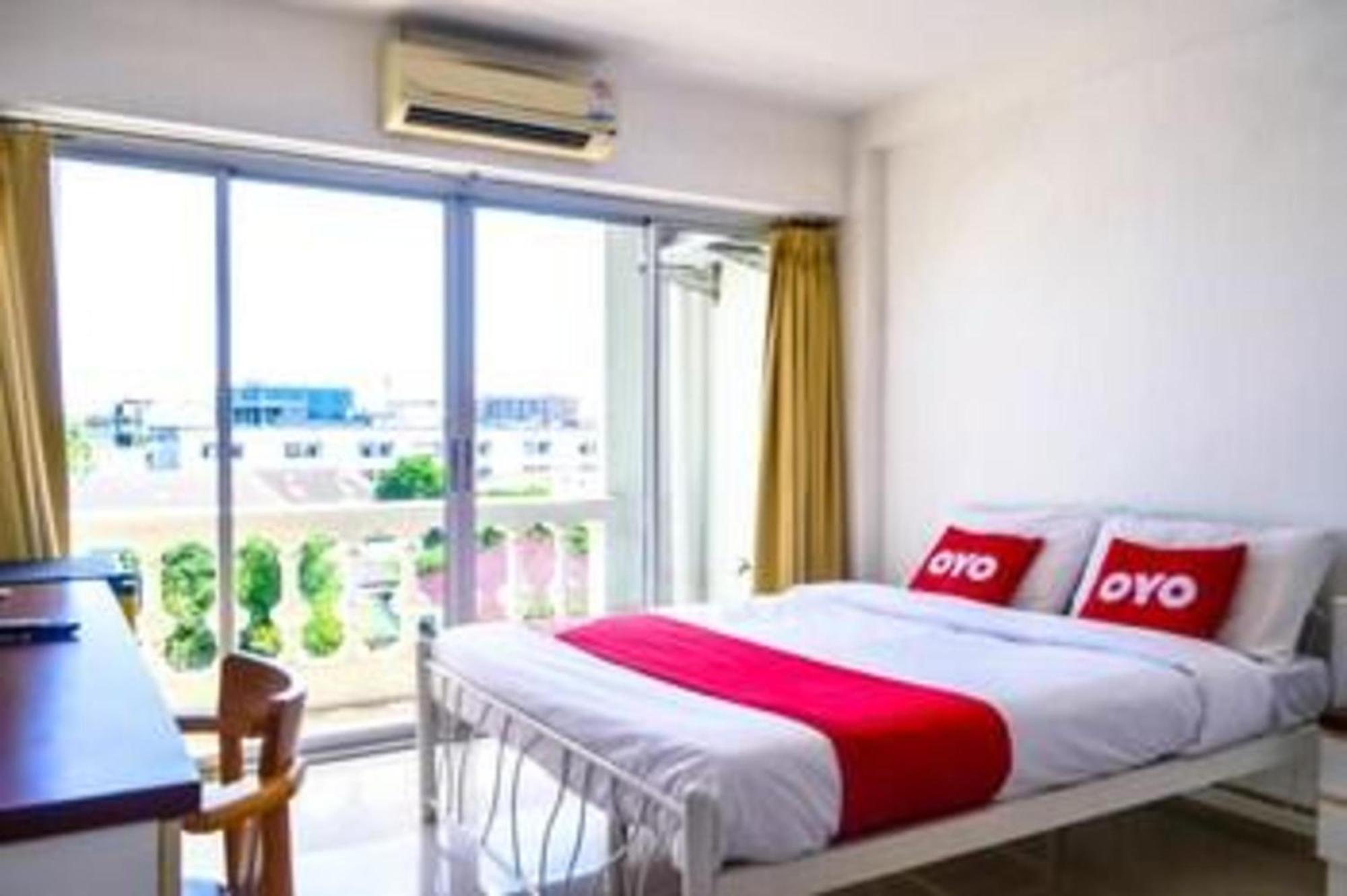 בנגקוק Super Oyo 498 Ladawan Villa מראה חיצוני תמונה