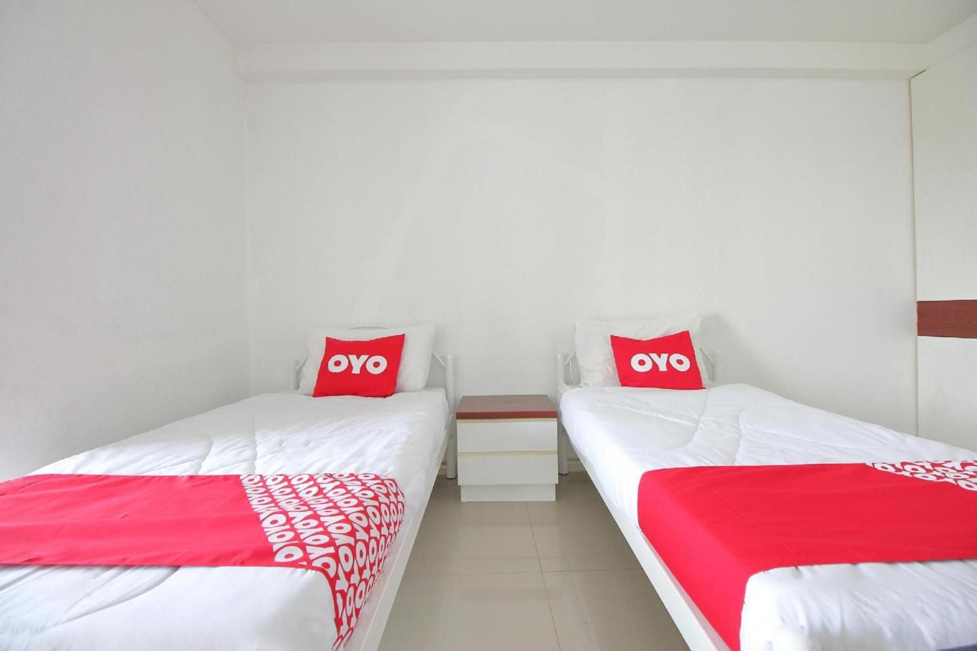 בנגקוק Super Oyo 498 Ladawan Villa מראה חיצוני תמונה