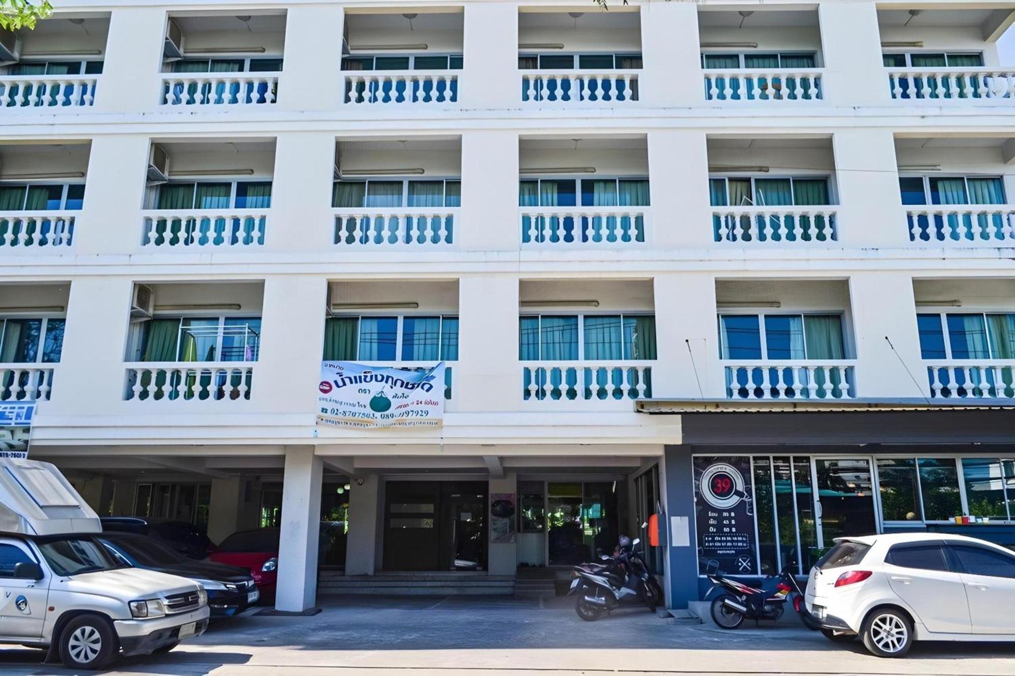 בנגקוק Super Oyo 498 Ladawan Villa מראה חיצוני תמונה